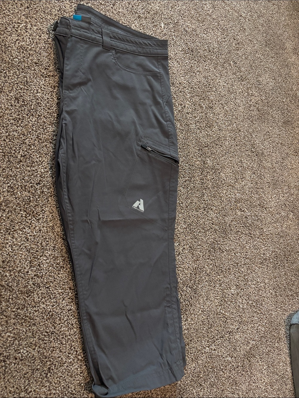 Eddie Bauer Women’s First Ascent Guide Capri Pants in Slate Gray sz12